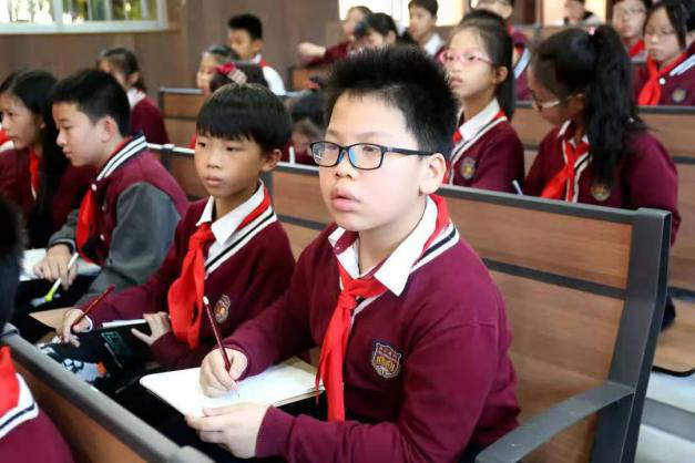 安信证券广西投教基地与广西大学君武小学成功金融故事荟讲座